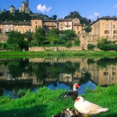 Casa de hóspedes maison d'hôtes Rouffiac (Cantal)